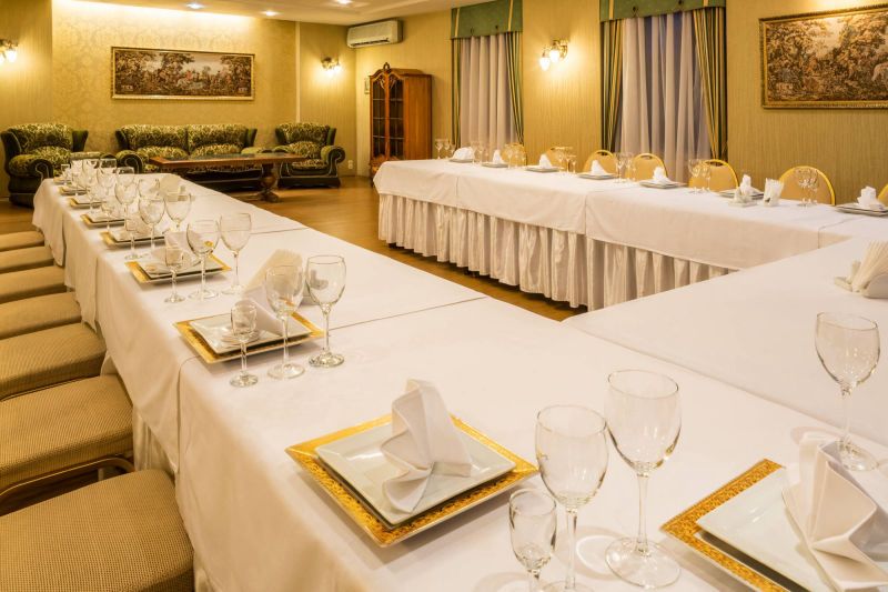 Банкет, зал, Дніпро, оренда, Хутір, банкетних, корпоративи, дні, народження, свята, заходи, весілля, ювілеї, урочистості